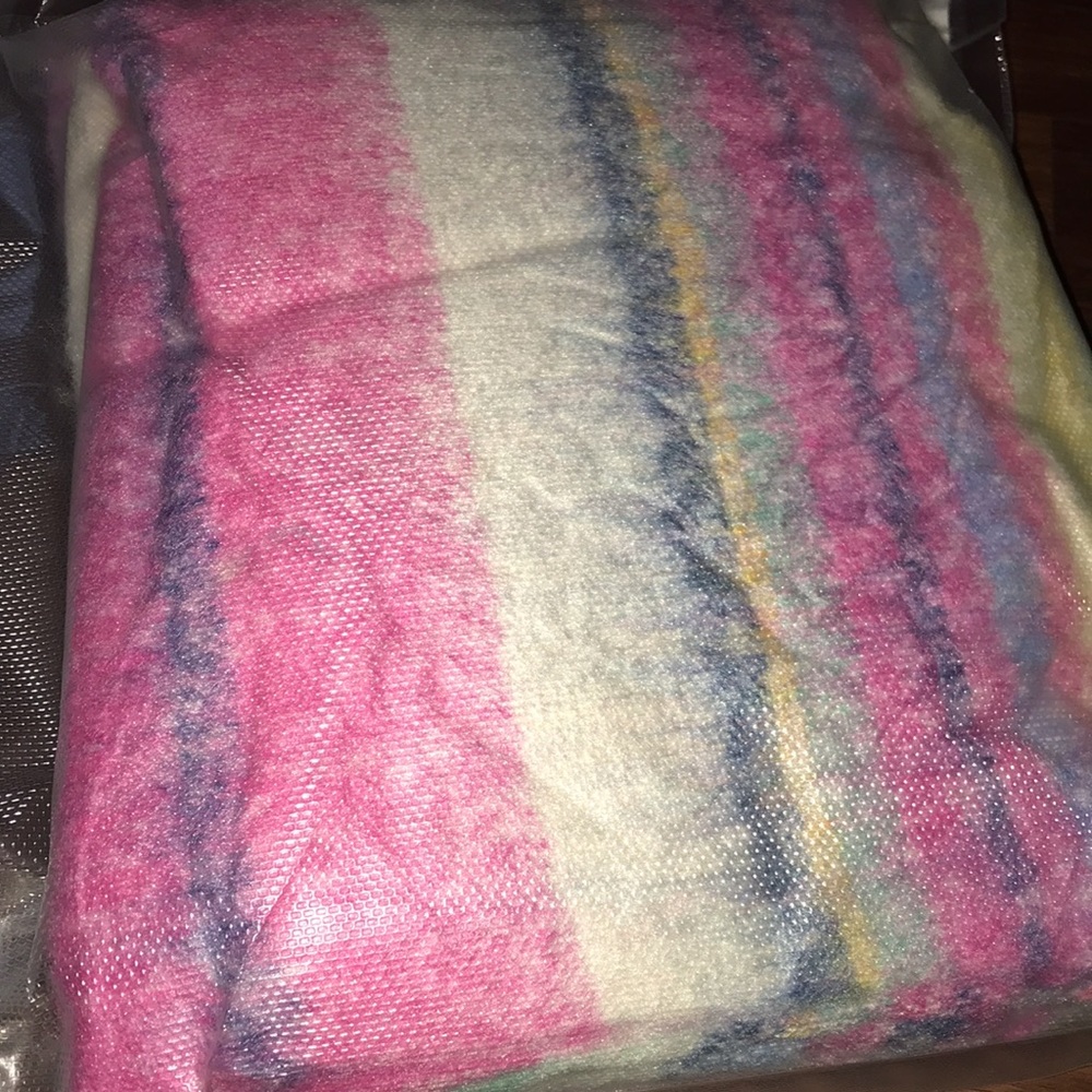 Free People Skye Stripe Fringe Throw Blanket NWT - Picture 6 of 7